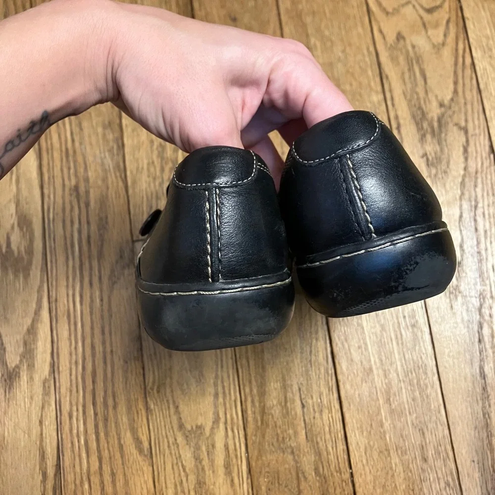 Clarks Bendables Black Leather Button Loafers Slip On Shoes Womens 9.5 M